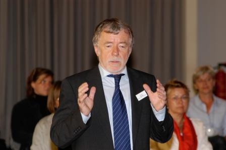 Dr. Wachtel